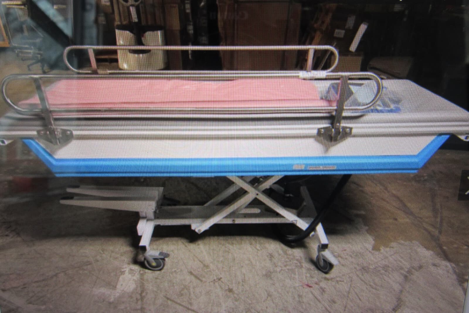 Howard Wright Bath Shower Trolley Bed Manual Hospital Grade Working Up & Down