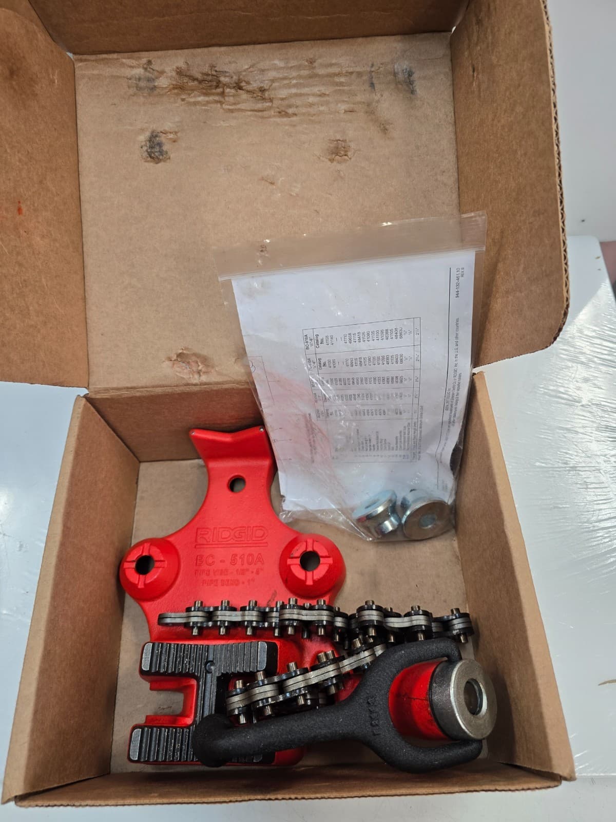 Ridgid BC510A 1/8 in. - 5 in. Top Screw Bench Chain Vise 40205