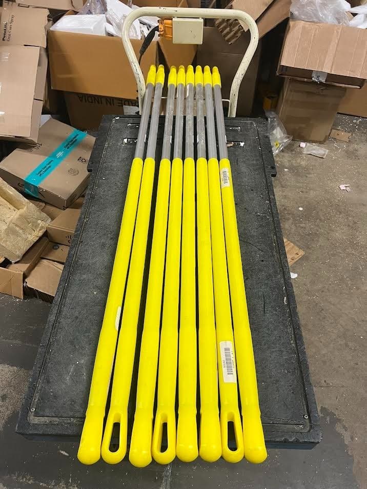 Lot of 8 Vikan 29356 Aluminum Handle Ø1.2" 51.6" Yellow New no box