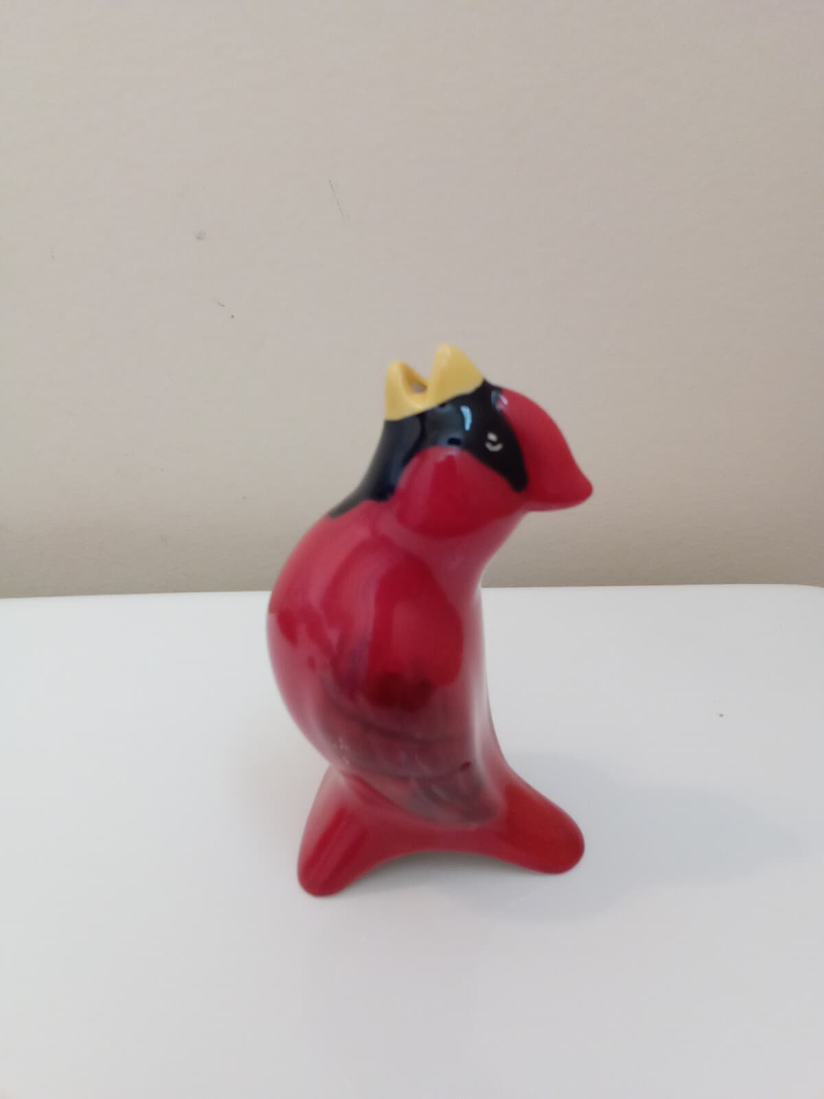 Pfaltzgraff Winterberry Red Cardinal Pie Bird Vent