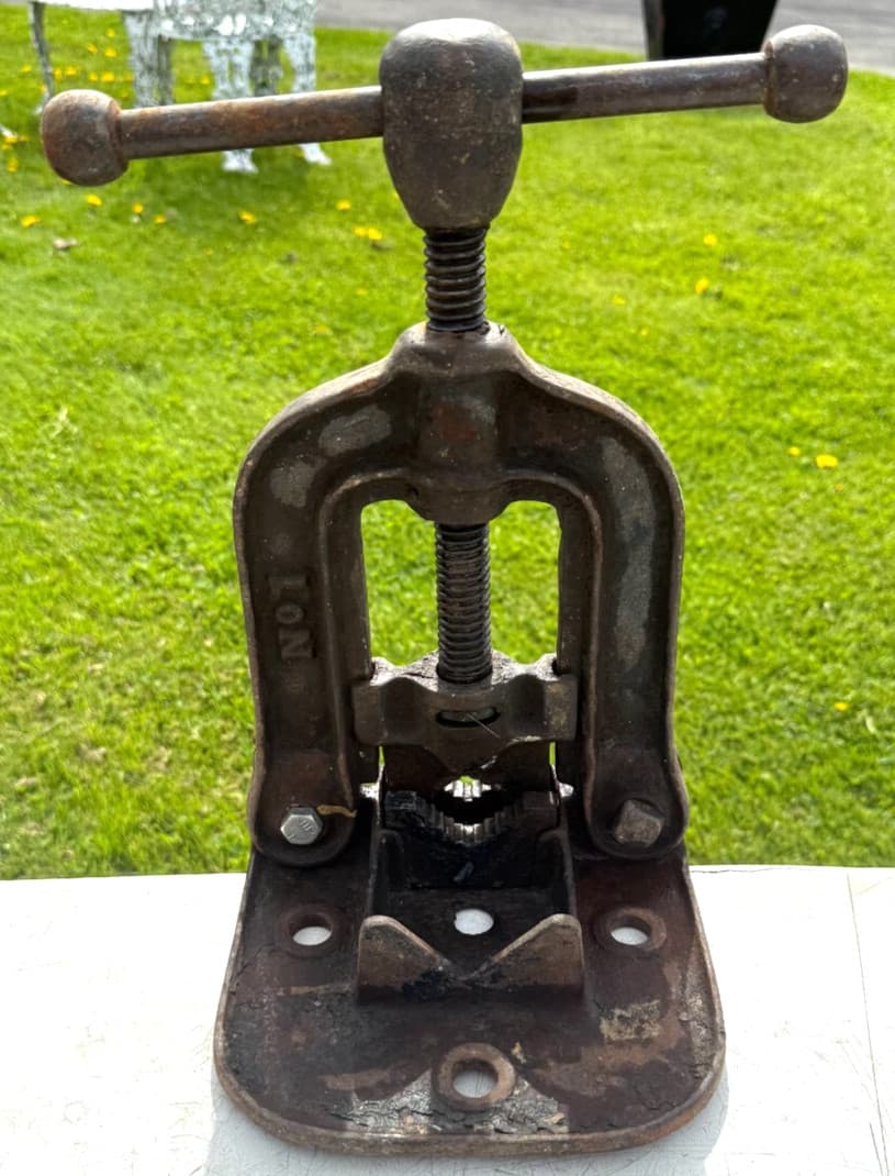 Vintage #1 Bench Pipe Vise Yoke Heavy Duty