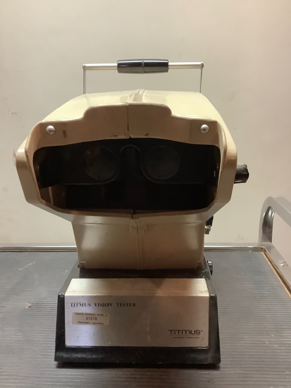 Titmus Optical Company Vision Tester Moder OV-7M
