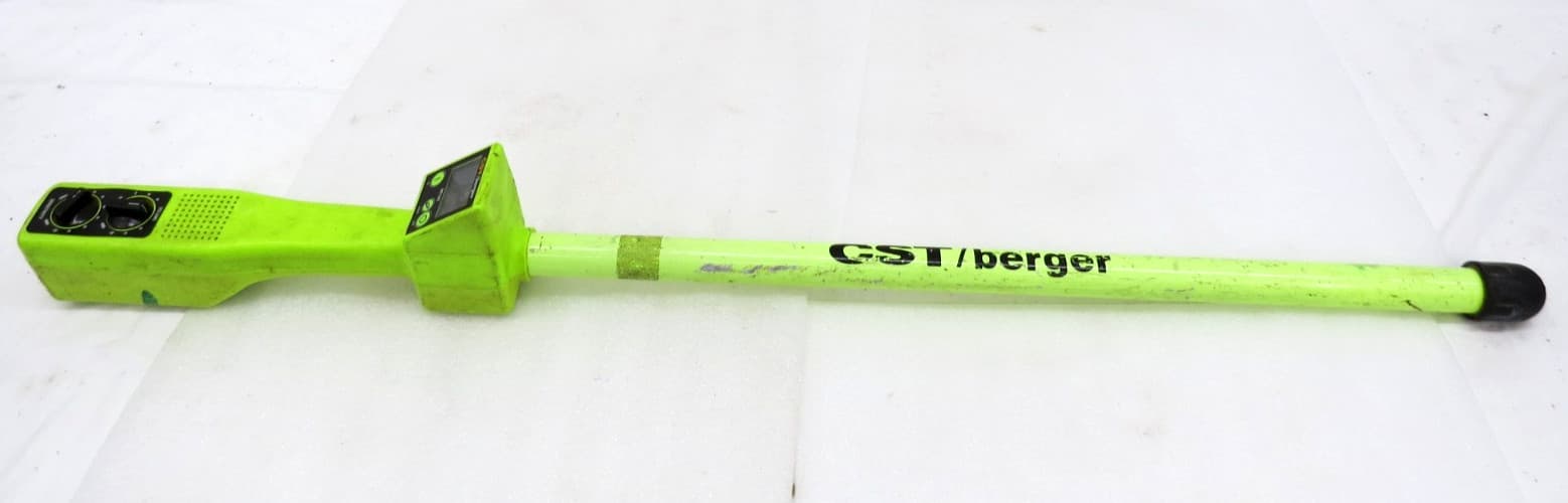 CST/Berger Magna Trak MT102 Magnetic Locator W/LCD Screen