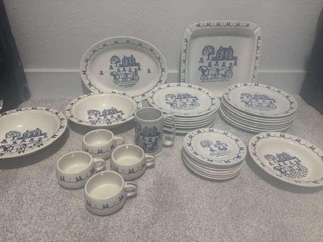 33-piece vintage Metlox Poppytrail Homestead Provincial blue dishes