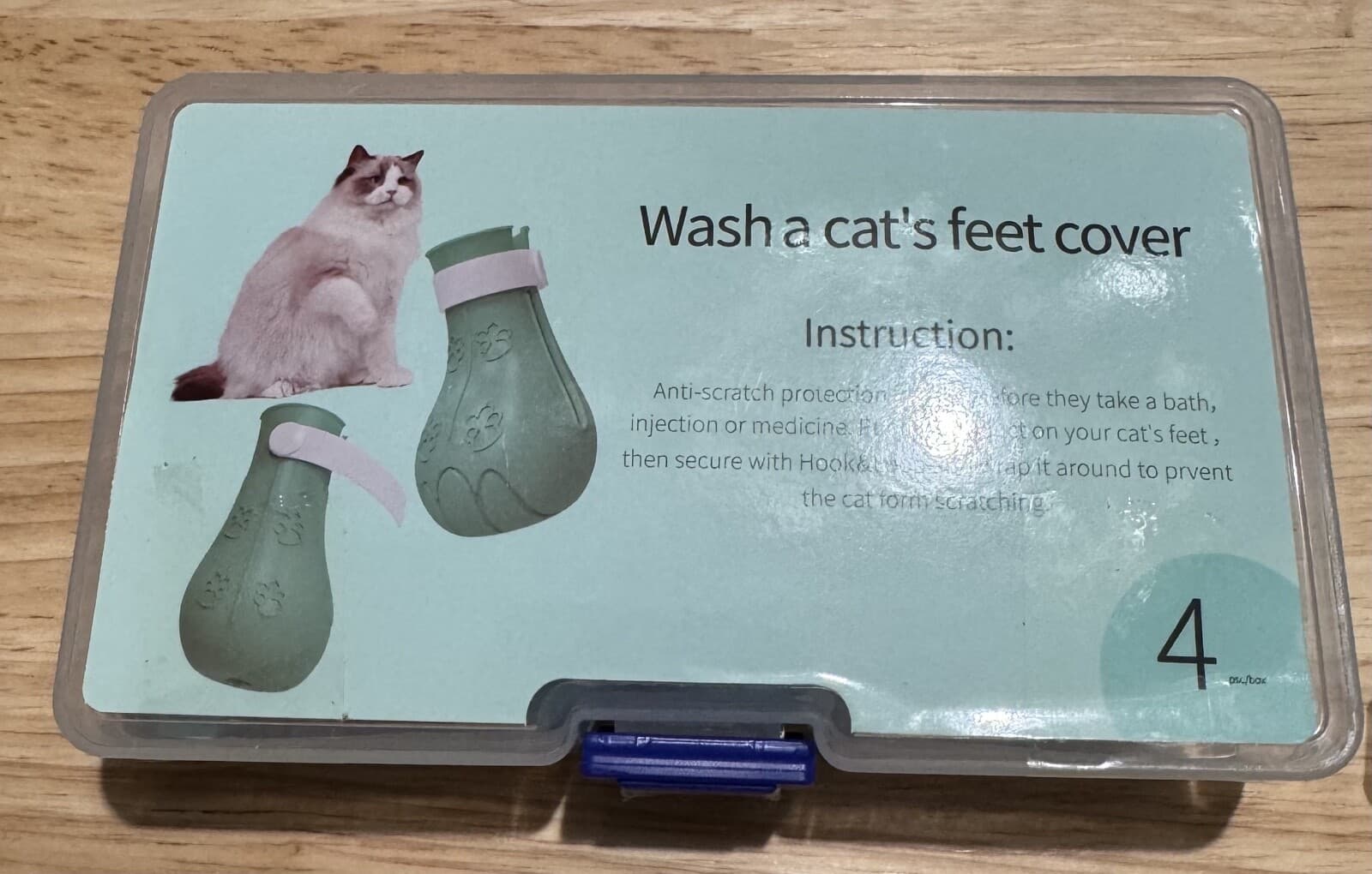 Wash A Cat's Feet Covers for Paws to Prevent Scratching During Baths Medication