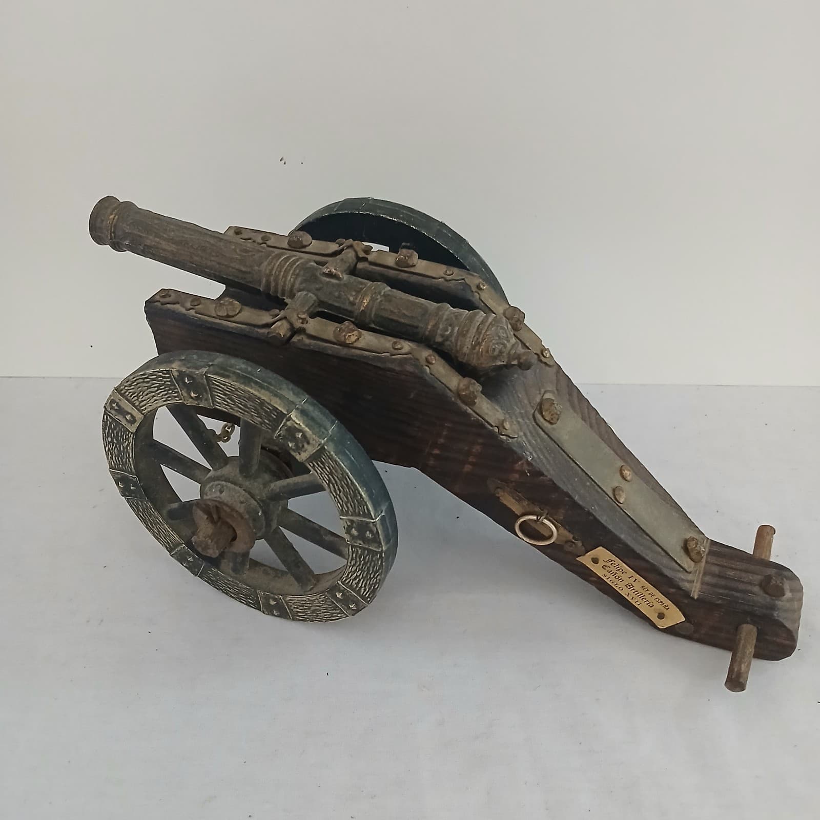 Model of a Spanish Field cannon, circa 18th century Replica Metal Wood Felipe IV