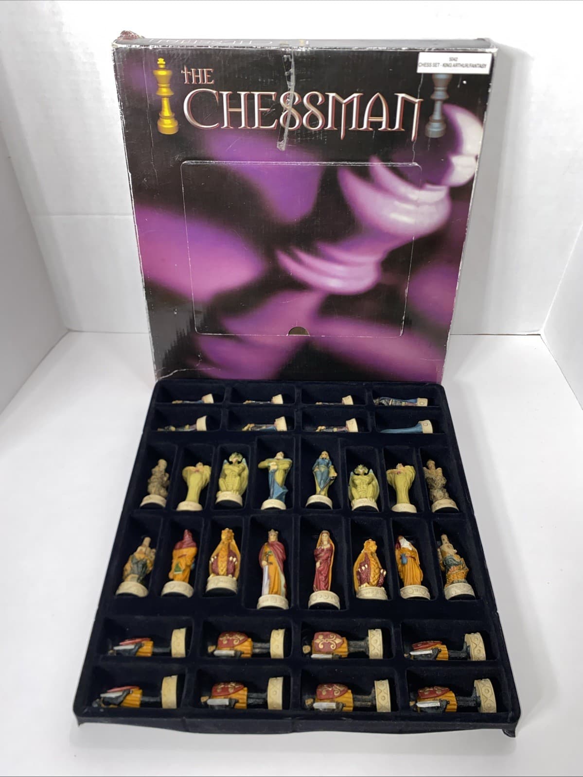The Chessman King Arthur Fantasy Chess Set 5042 Summit Collection NIB