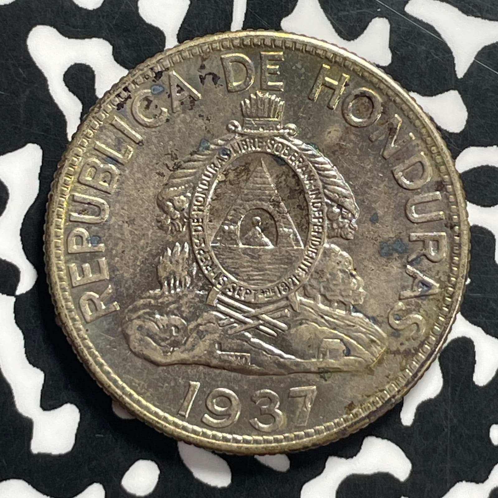 1937 Honduras 1 Lempira Lot#JM9543 Silver! High Grade! Beautiful!