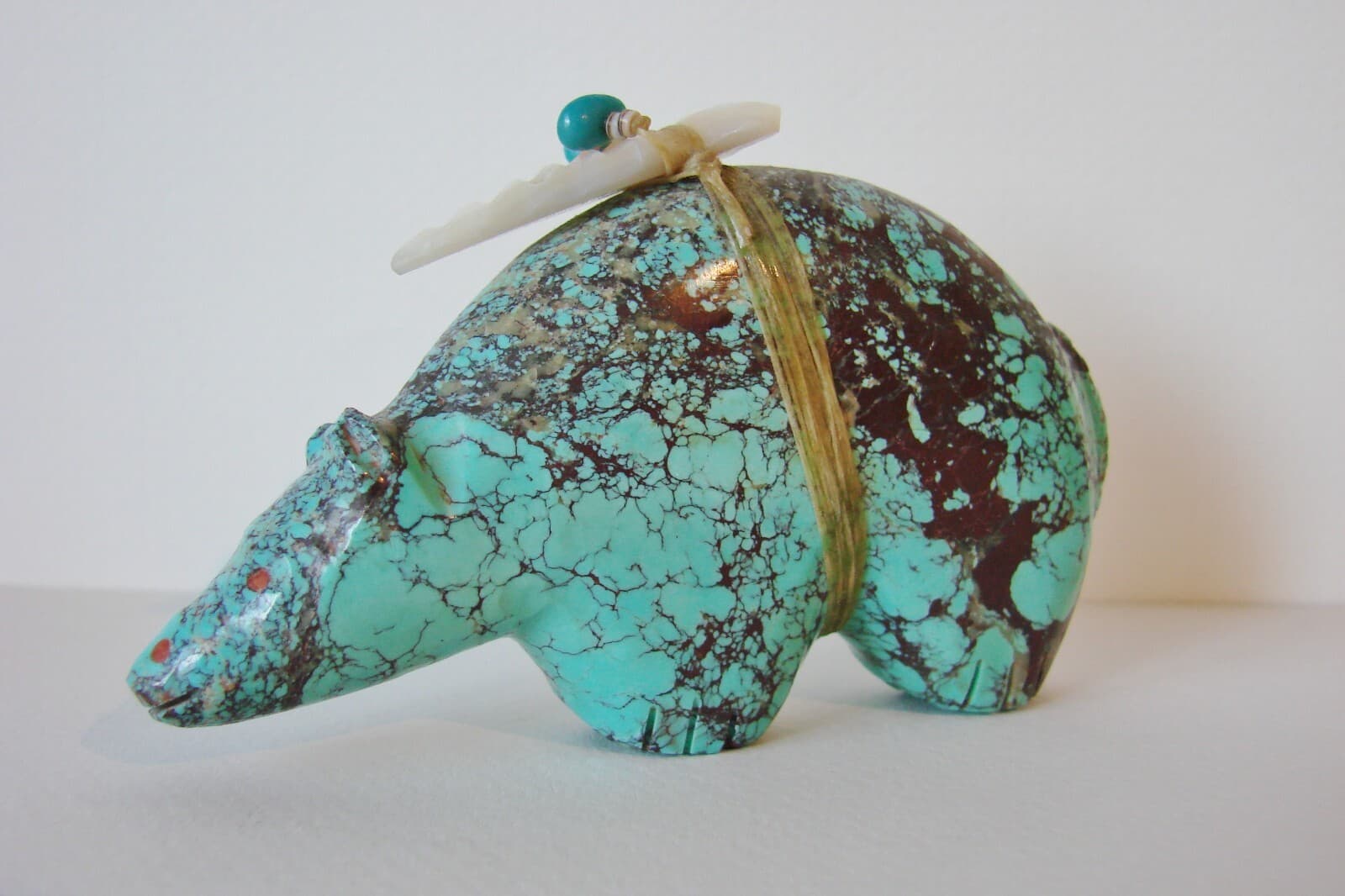 Vintage Zuni Fetish Pilot Mtn Turquoise Bear Carving By Pete (d.) & Dinah Gasper