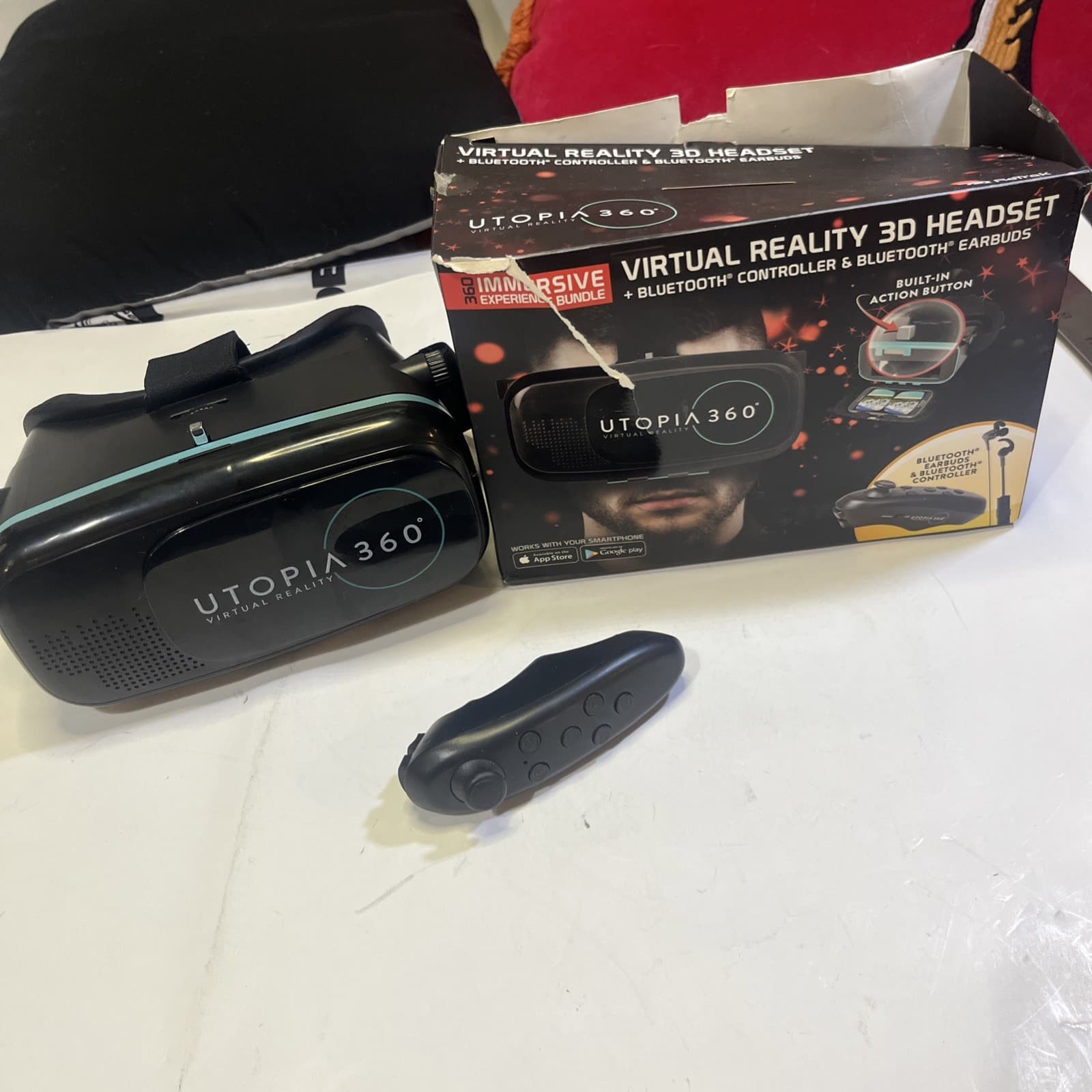 ReTrak Utopia 360° Virtual Reality Headset with Bluetooth Controller