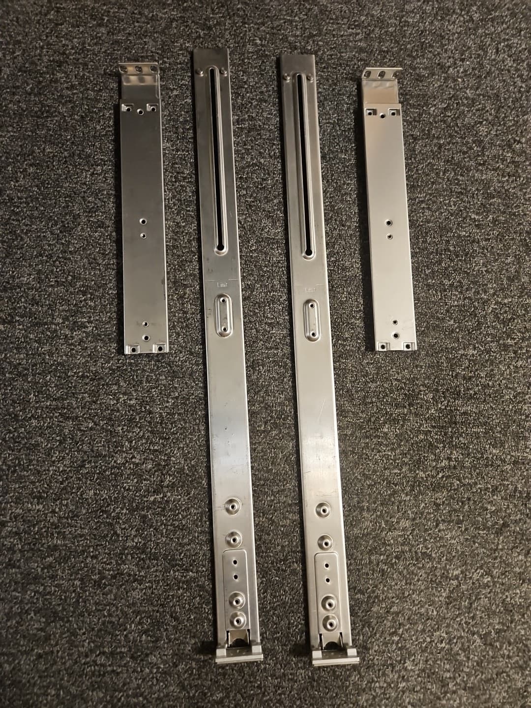 01-SC81398-XX00C001 SUPERMICRON CSE-815,CSE-816,CSE-819 CSE-118 1U OUTER RAIL