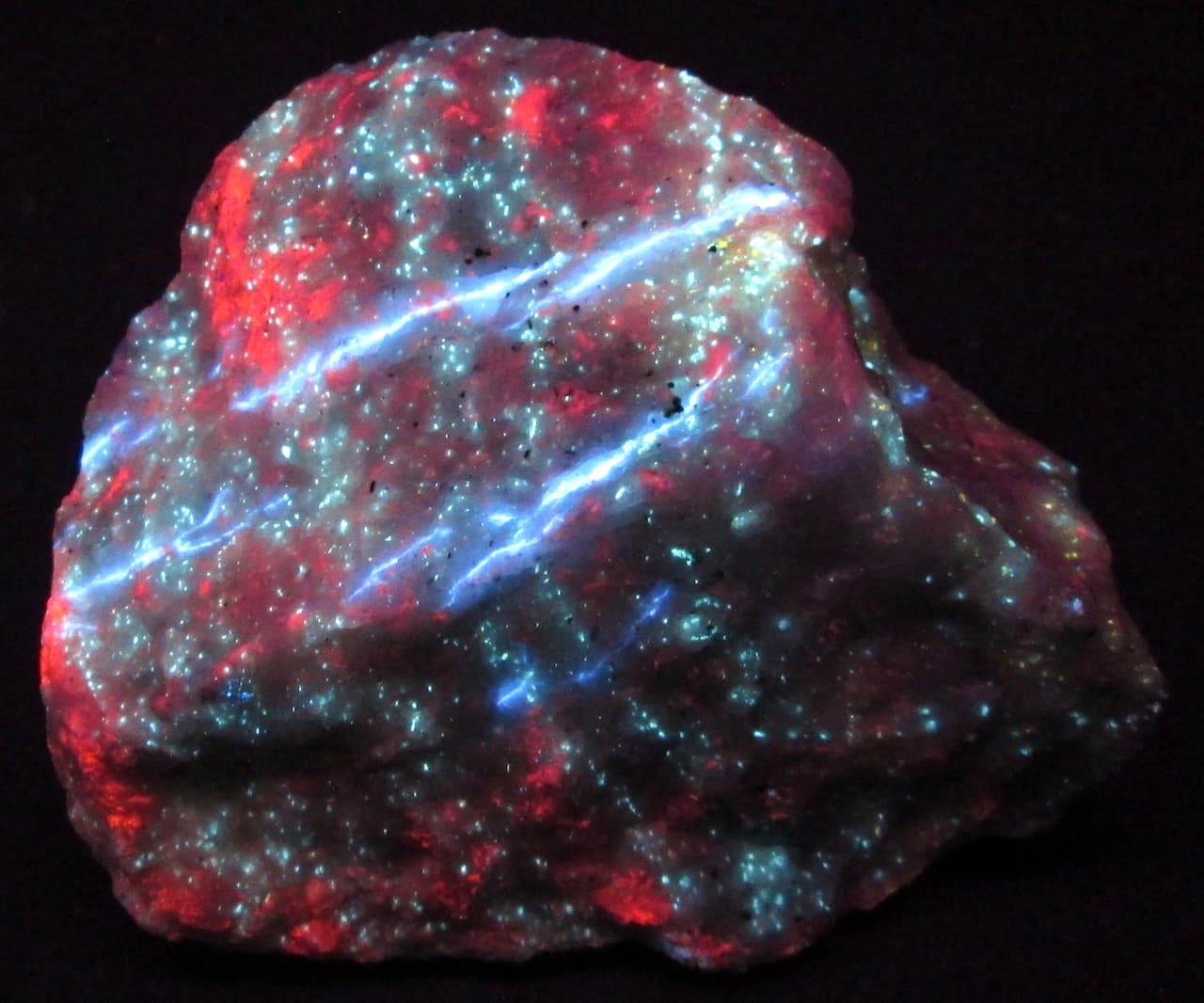 Aragonite "Lightning Bolts" Star Constellations Fluorescent Mineral Long Lake CA