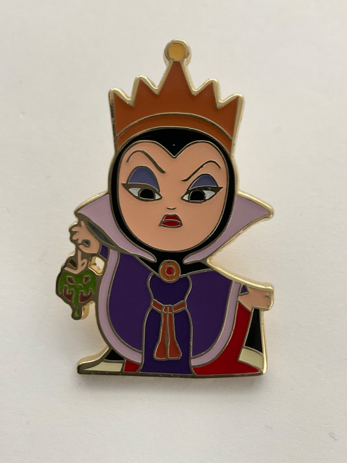 Disney 2022 Loungefly VILLAINS CHIBI Snow White EVIL QUEEN Blind Box Pin F4
