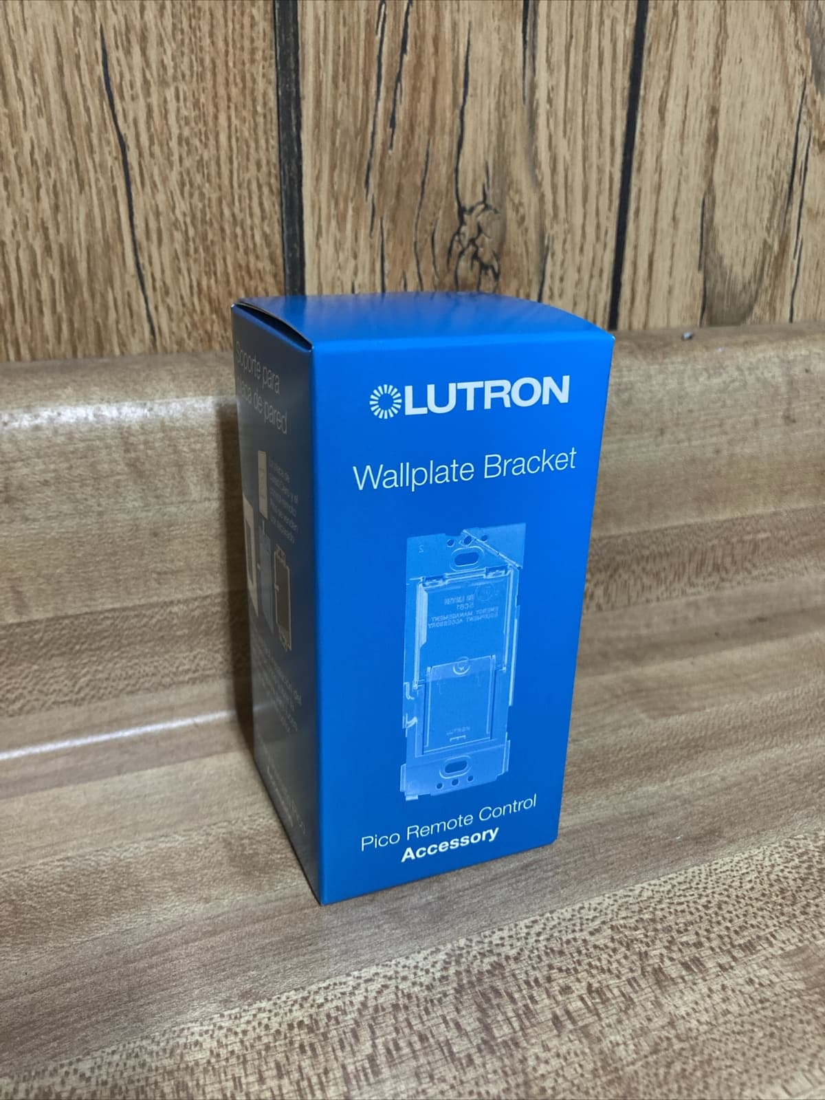 Lutron Caseta Wallplate Bracket For Pico Remote PICO-WBX-ADAPT Brand New
