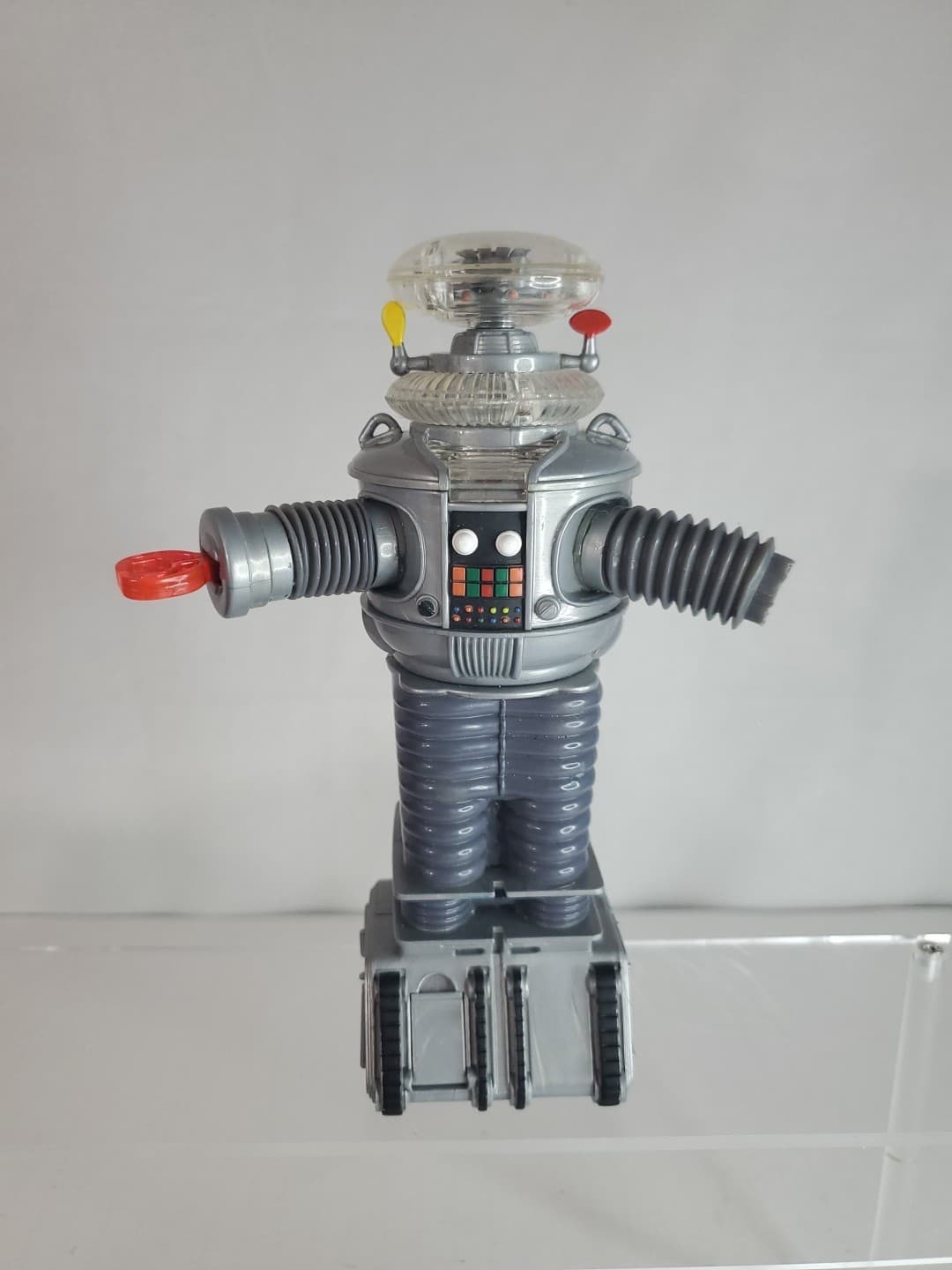 Trendmasters Lost In Space Electronic Lights & Sounds B9 Robot Figure 1998
