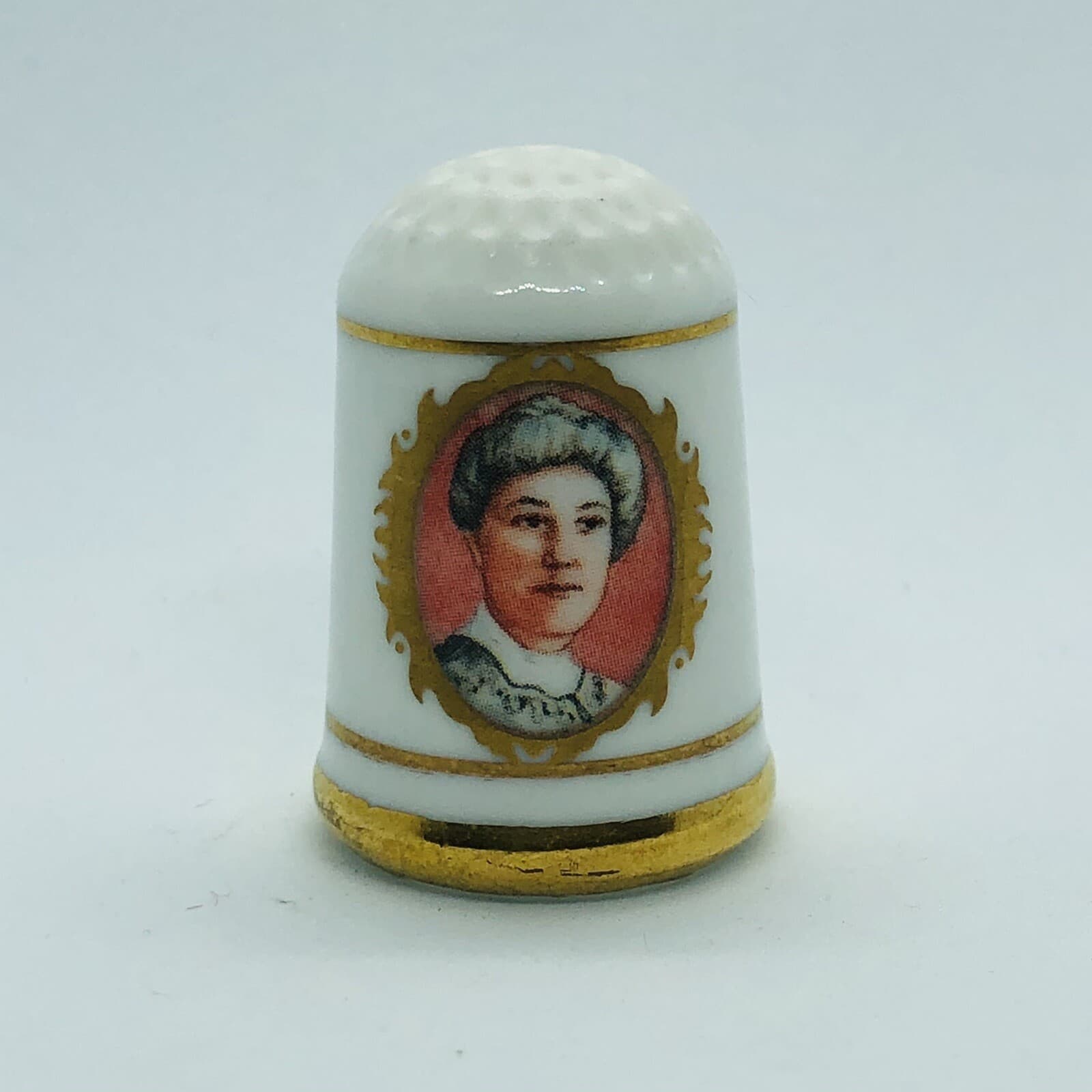 1978 First Lady Fine Bone China Franklin Porcelain Thimble - Ellen Wilson