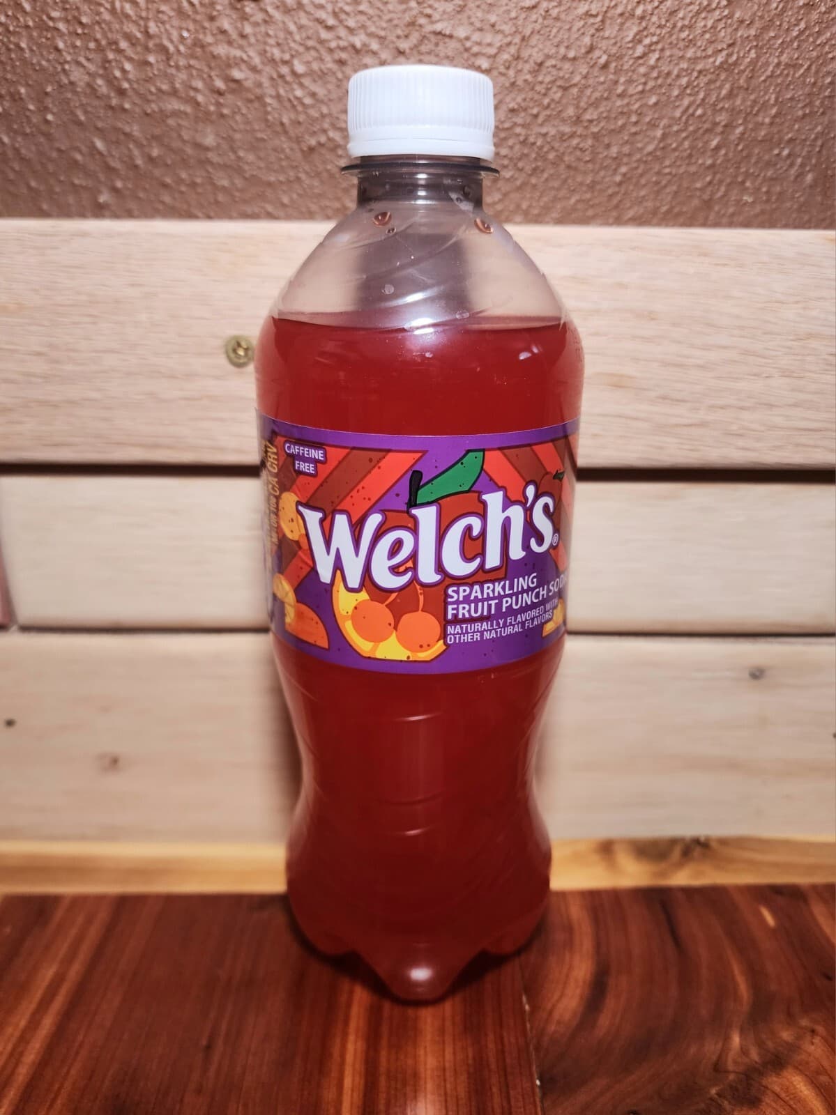 Welch's Sparkling Fruit Punch Soda 20oz Bottle Brand New