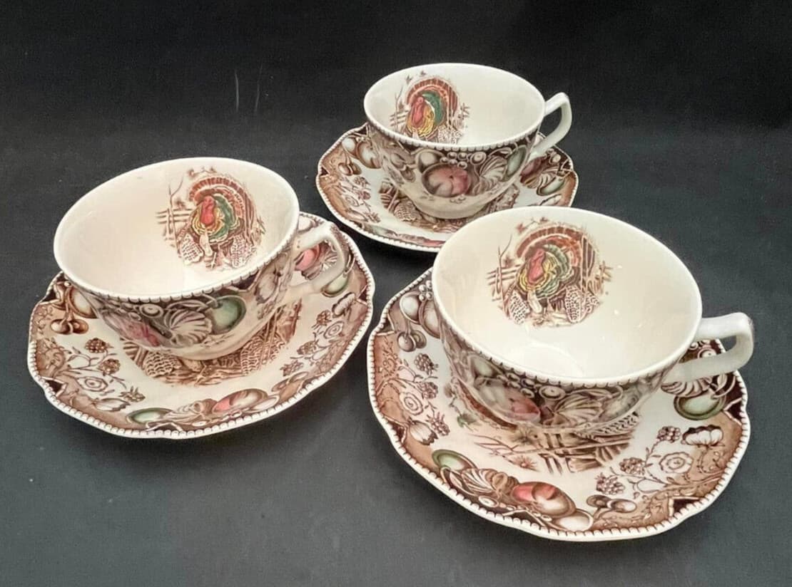 Johnson Bros. His Majesty Teacups & Saucers (set of 3) - Turkey Center