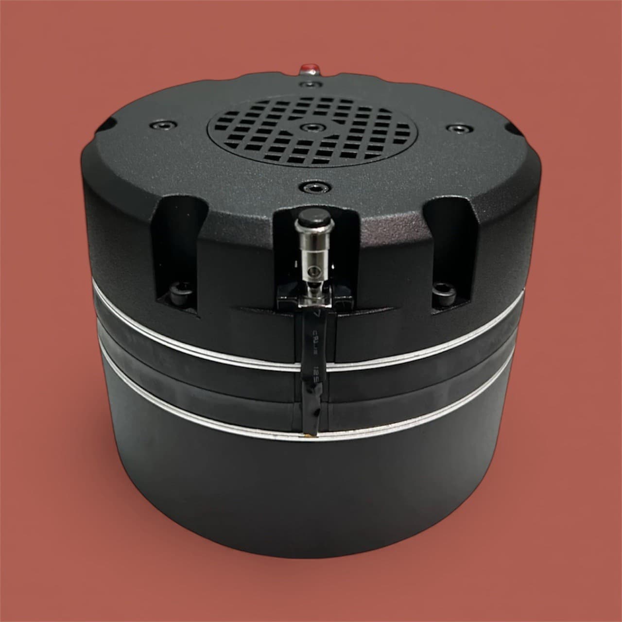 2” Throat Bolt on Nedodymium Driver 440 Watts 2 x 3.5 Dual Polyester Vc 8-Ohm