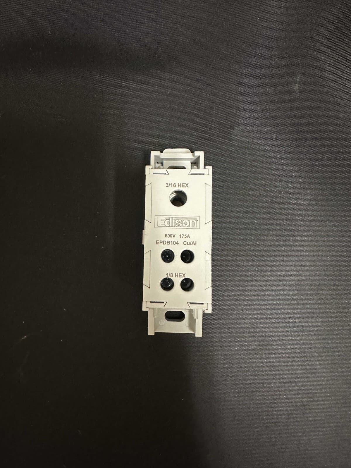 EATON EPDB104 DISTRIBUTION SYSTEMS