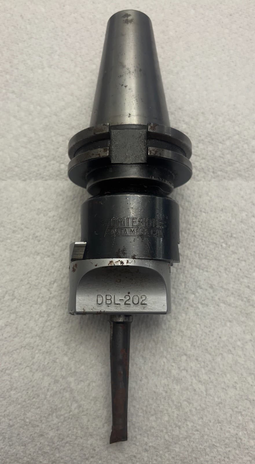 CRITERION DBL-202 boring head with tool holder