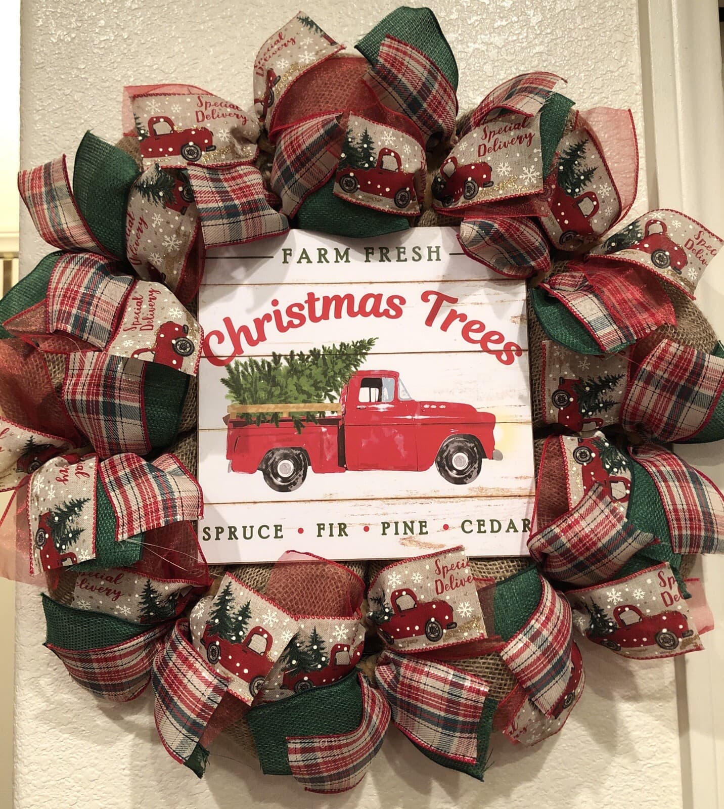 FARMHOUSE Red Truck CHRISTMAS Trees WREATH 🎄 BURLAP Deco Mesh RUSTIC Farm Fresh