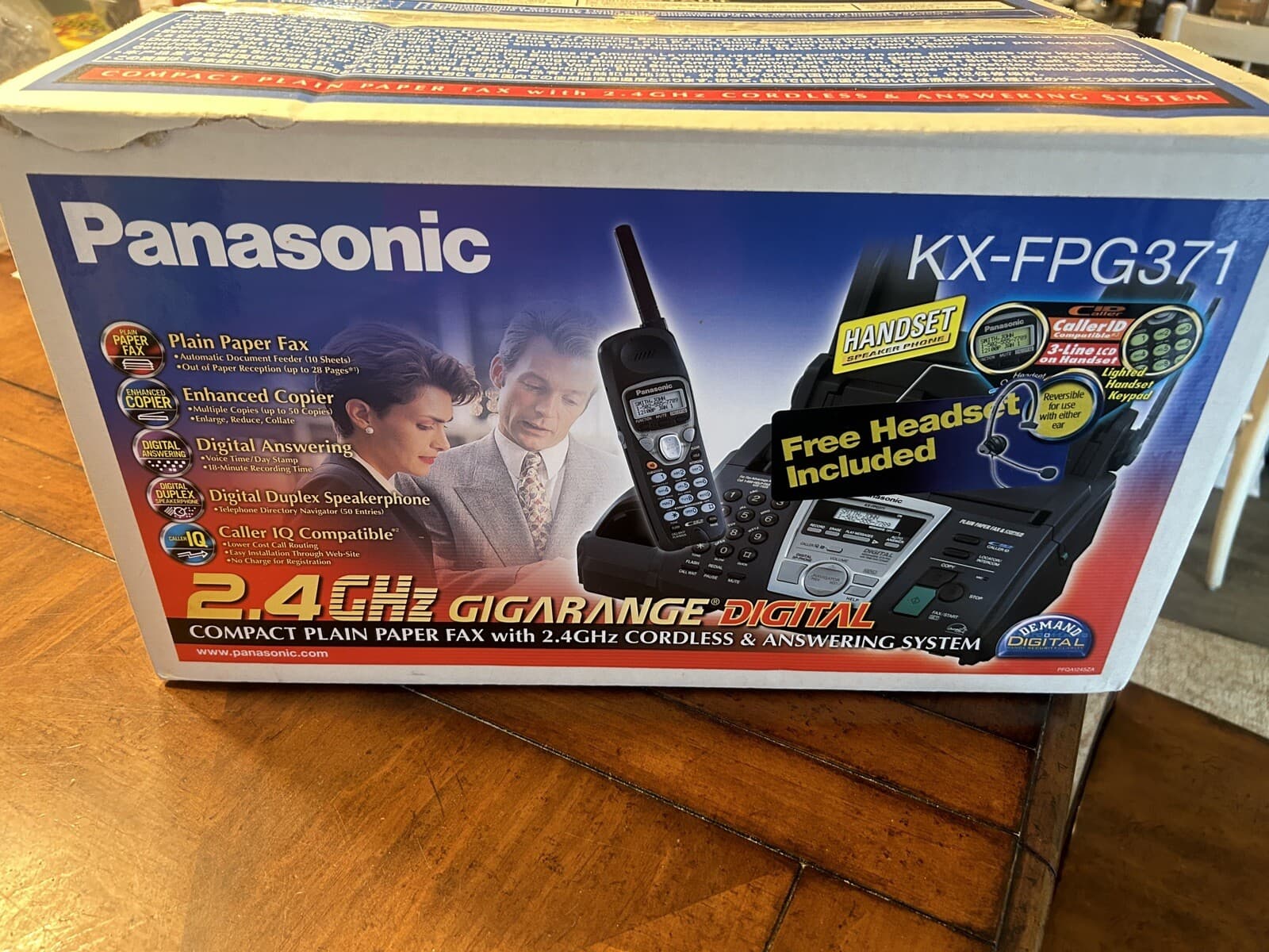 Panasonic KX-FPG371 Plain Paper Fax Machine (w/2.4Ghz Cordless Phone) Voice Mail