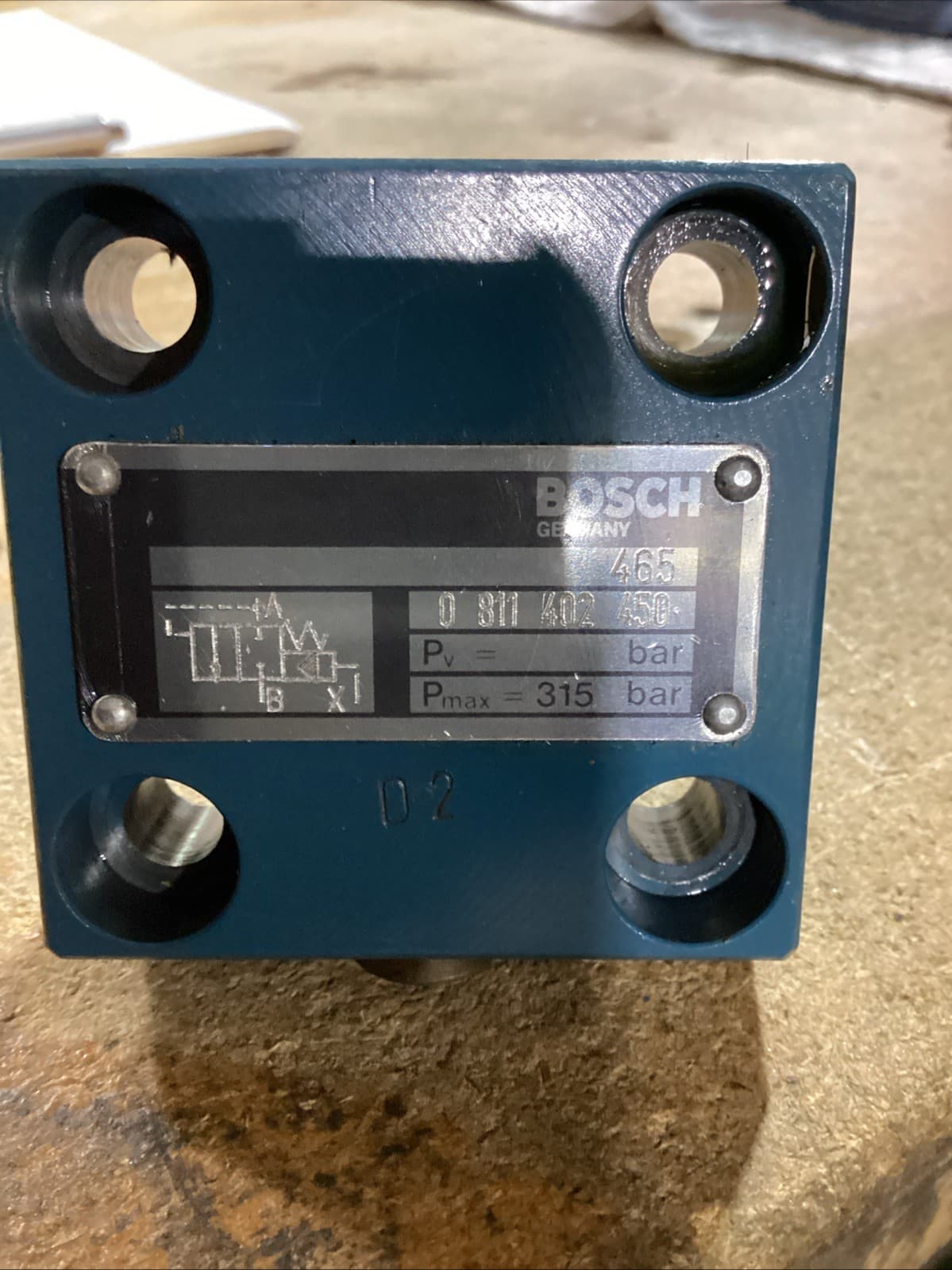 BOSCH Valve 0 811 402 450 Used