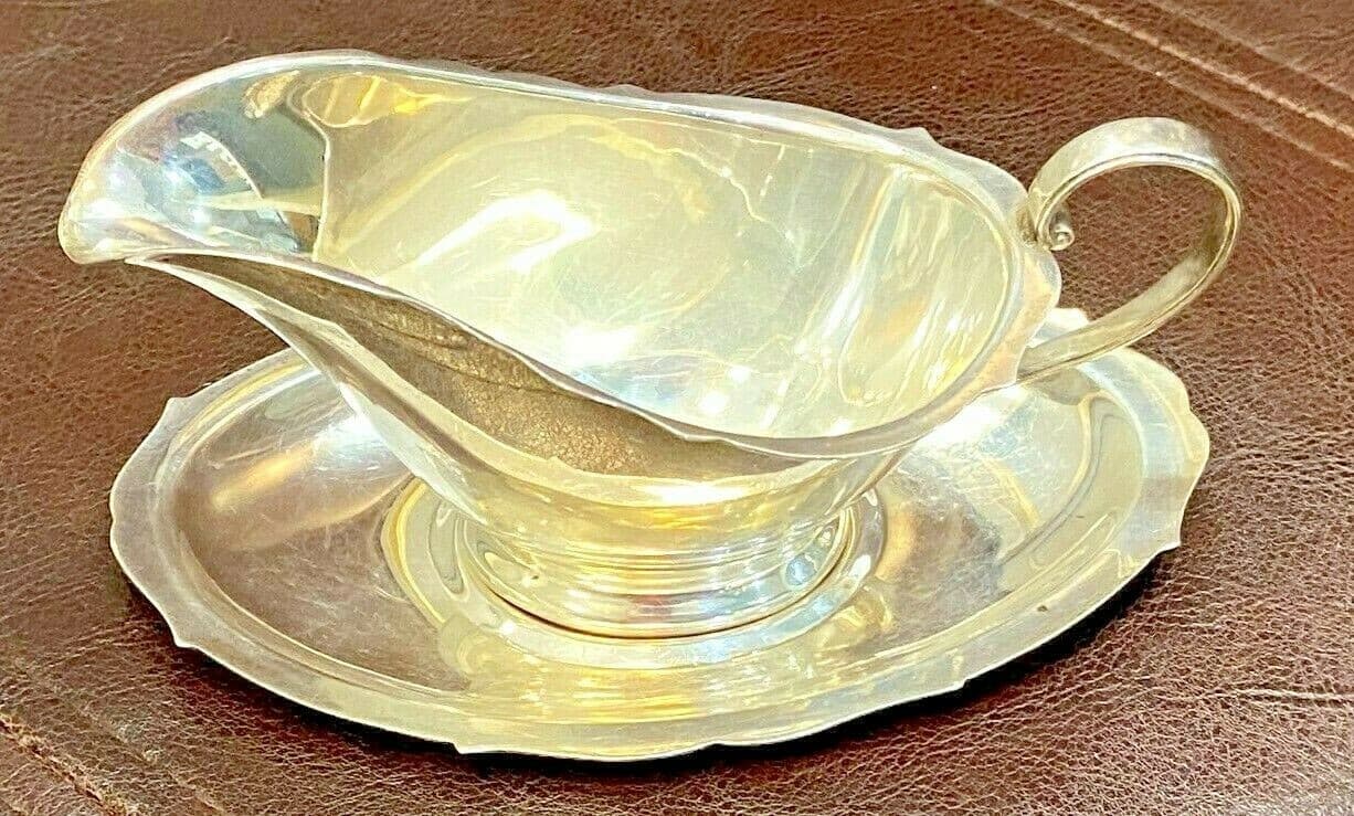 925 Sterling Silver150gr Reed & Barton X515 set -Sauce Boat and Underplate