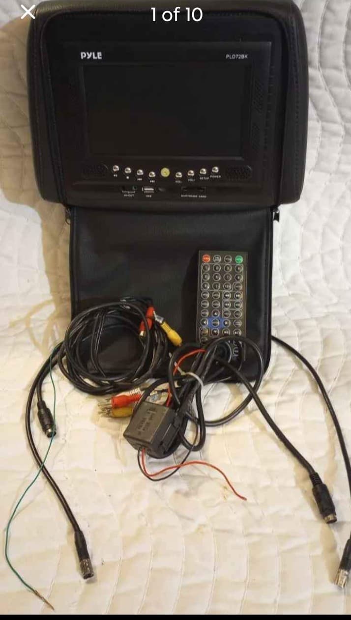 7" Pyle PLD72BK LCD DVD PLAYER Black Leather Car SUV Adjustable Headrest Remote