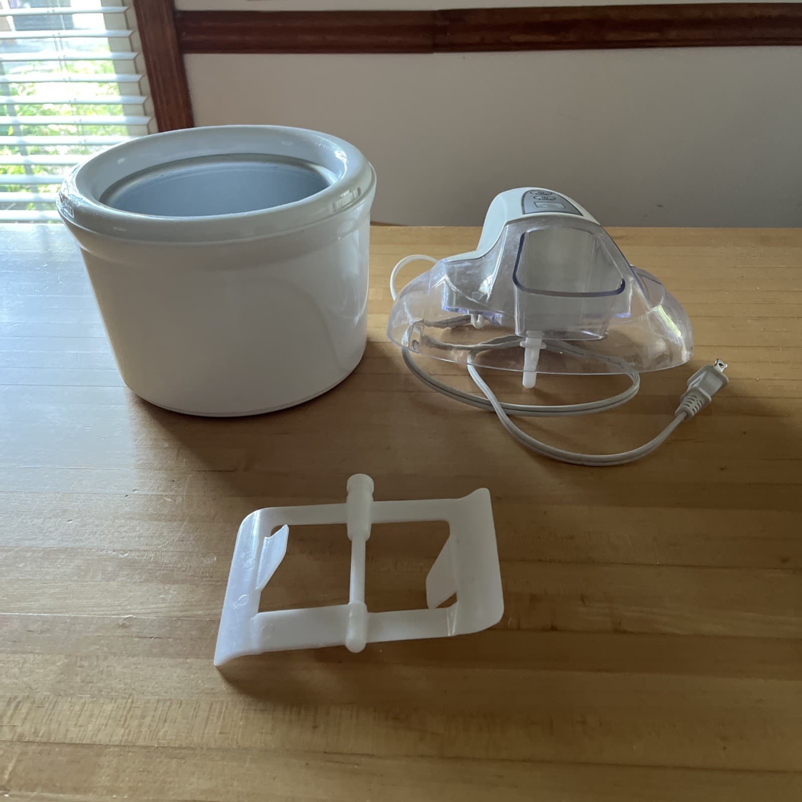 Pampered Chef Electric Ice Cream Maker Model 1534 Tested Working Condition