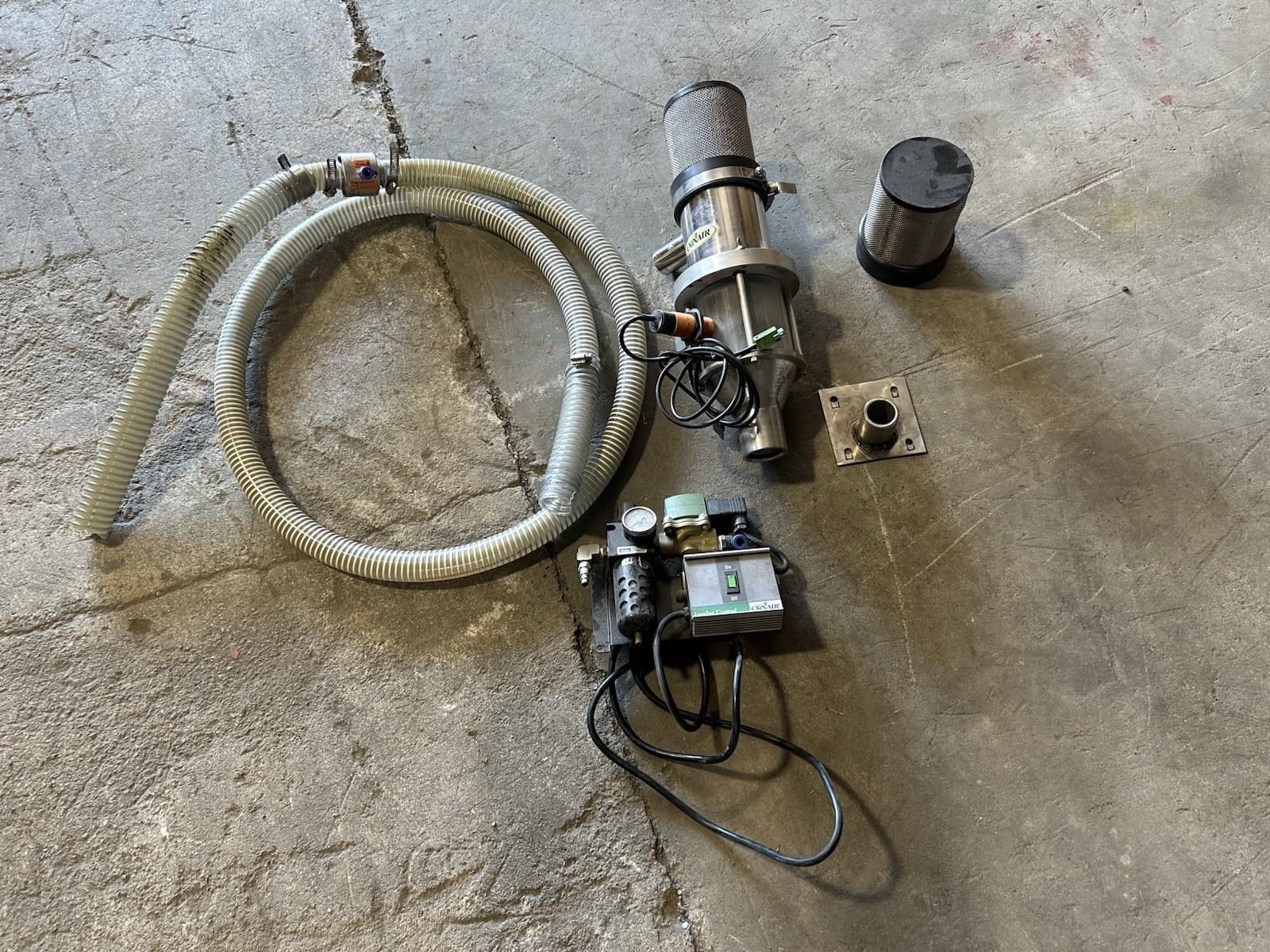 Plastics material loader conair tla material loader injection molding equipment