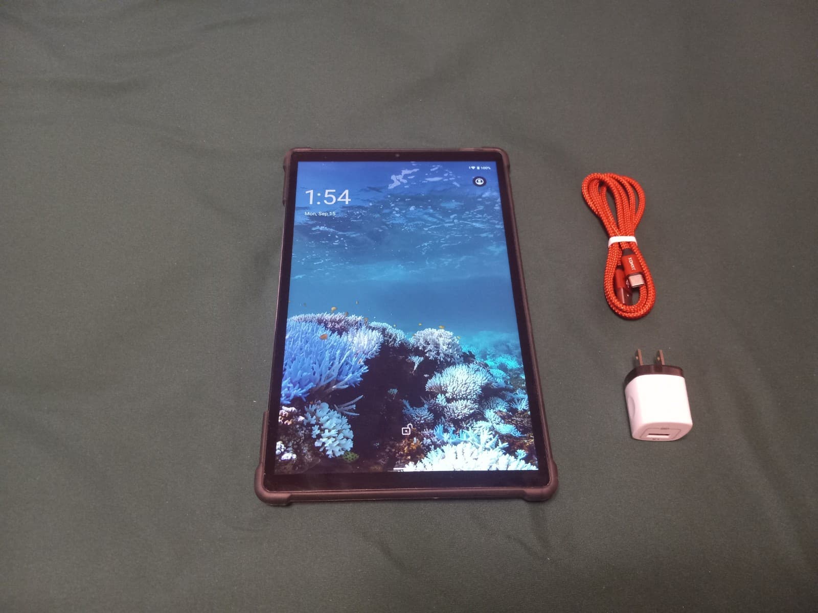 Powmus 10.1" Tablet Android 13 w/Case 8GB Ram Bundle