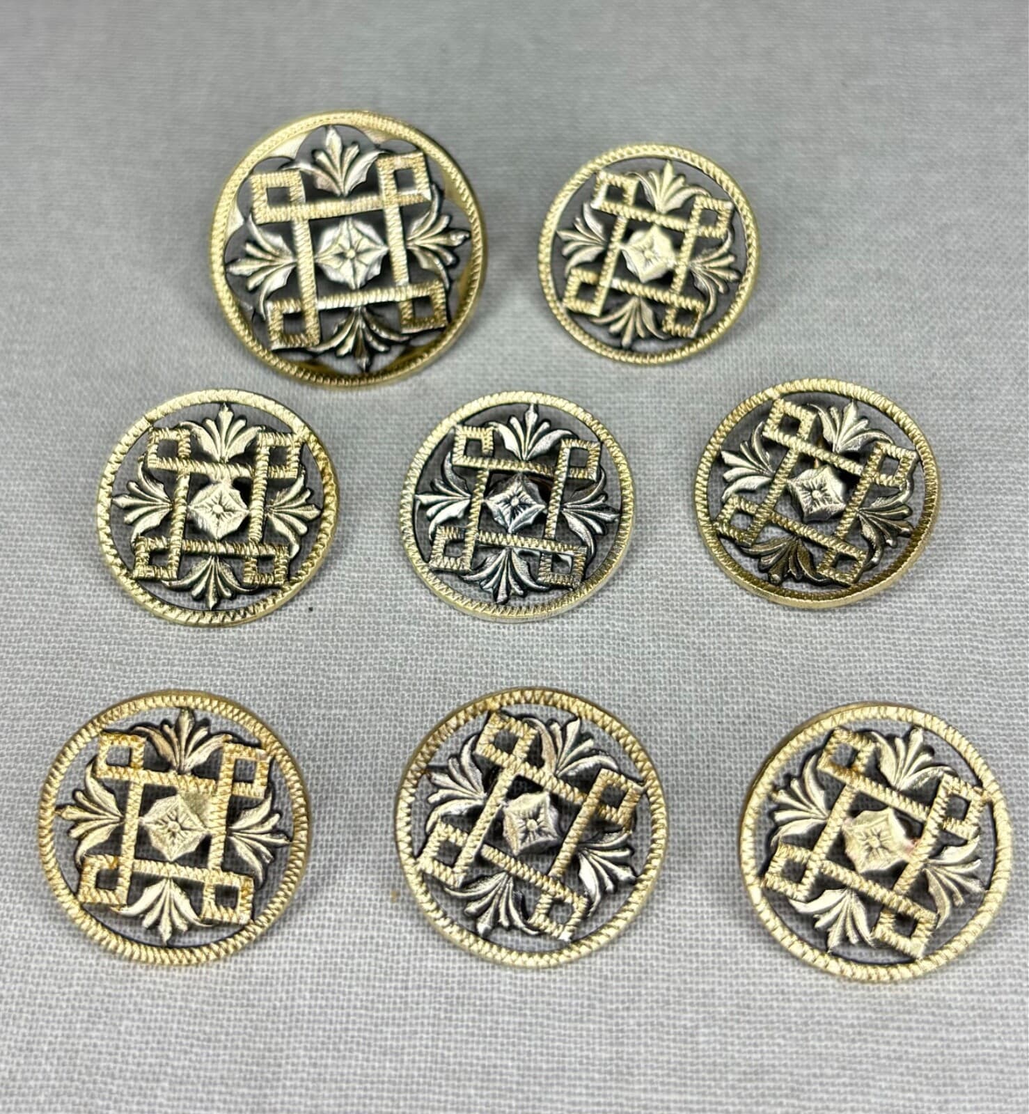 Antique Victorian Metal Buttons - set of 8 - 11/16” & 14/16”