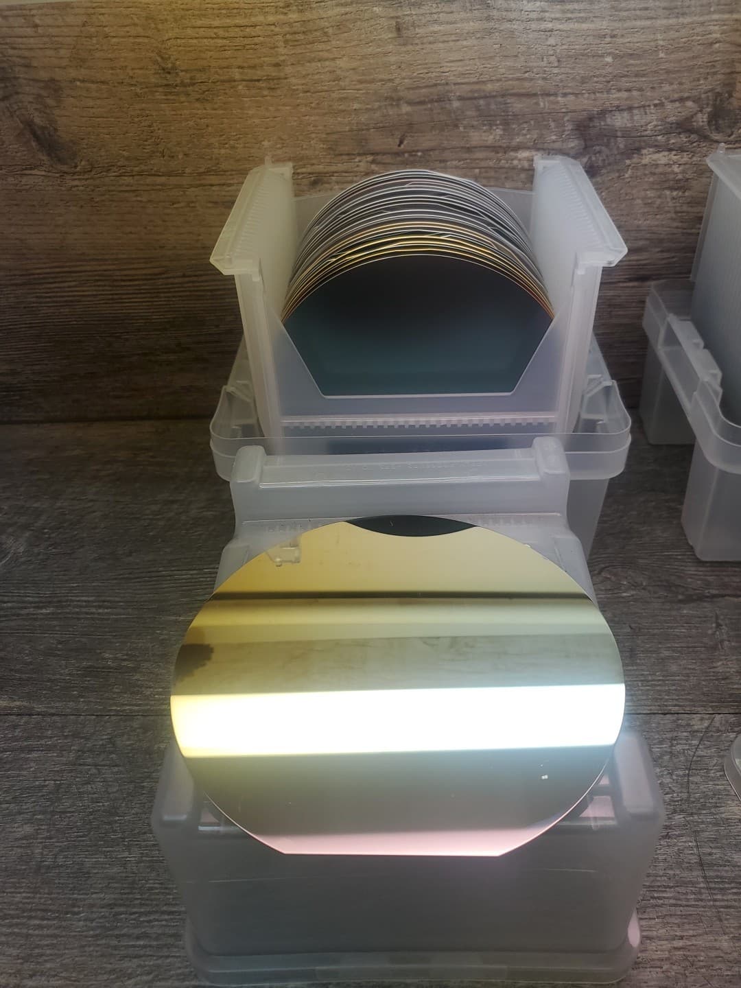 6-in 150.0 0.2 mm P/B High Purity Silicon Wafer Case Single side polished 25 Pcs