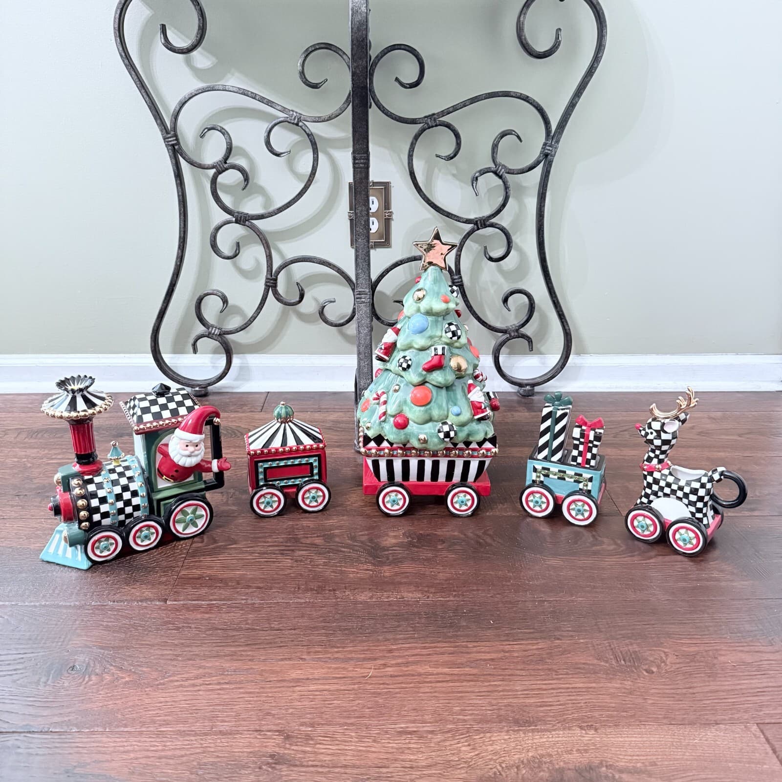 RARE Complete Mackenzie Childs Christmas Train 5 Piece Ceramic Set Courtly AS IS