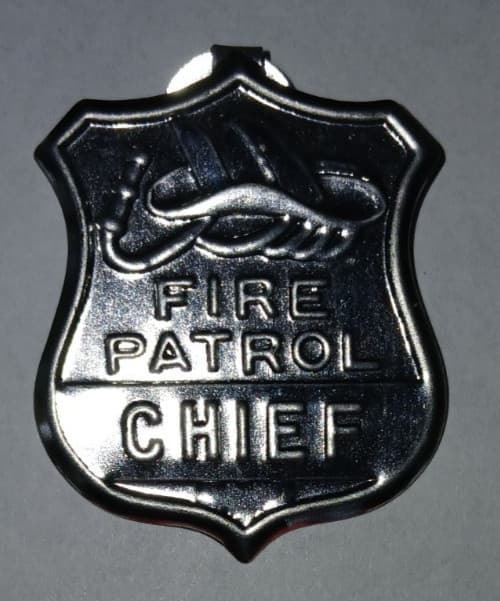 Cracker Jack Lot 429 - Tin Fire Patrol Chief Badge 1970s