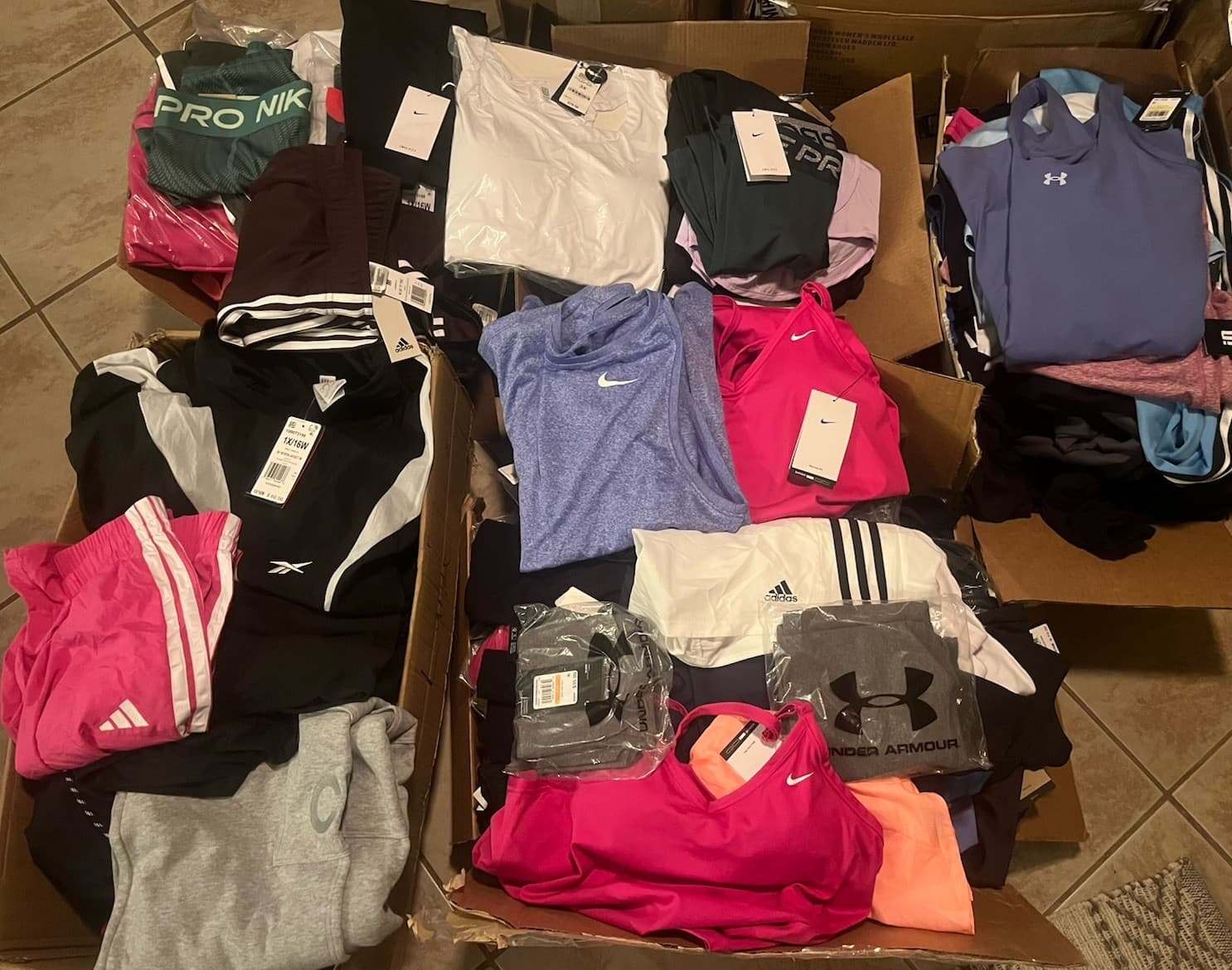 20 Piece NWT-NEW Clothing Reseller Online Selling Lot/Box Wholesale Clothes