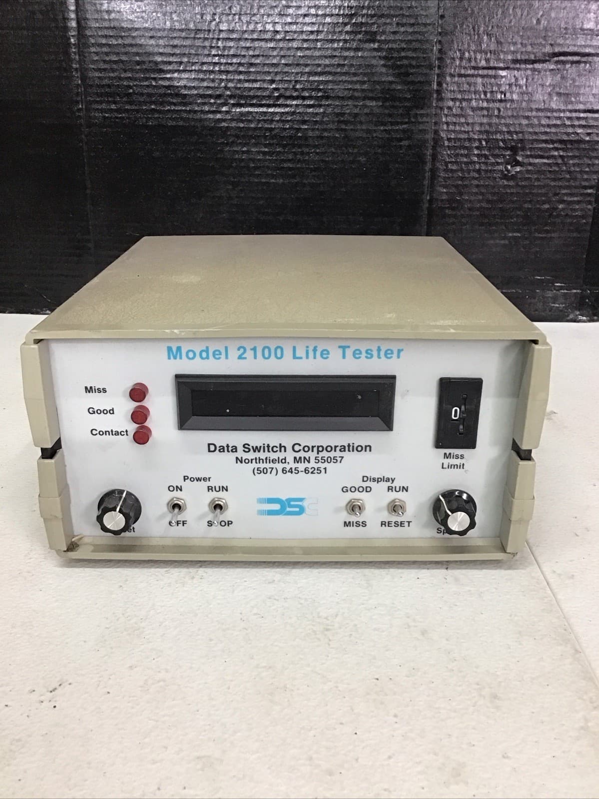 DSC Data Switch Corp Model 2100 Life Tester Life Cycle Tester