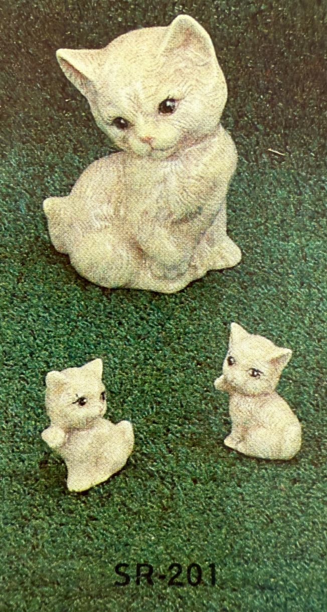 VINTAGE SUNRISE CERAMIC MOLD #SR-201 CAT FAMILY 3 IN MOLD