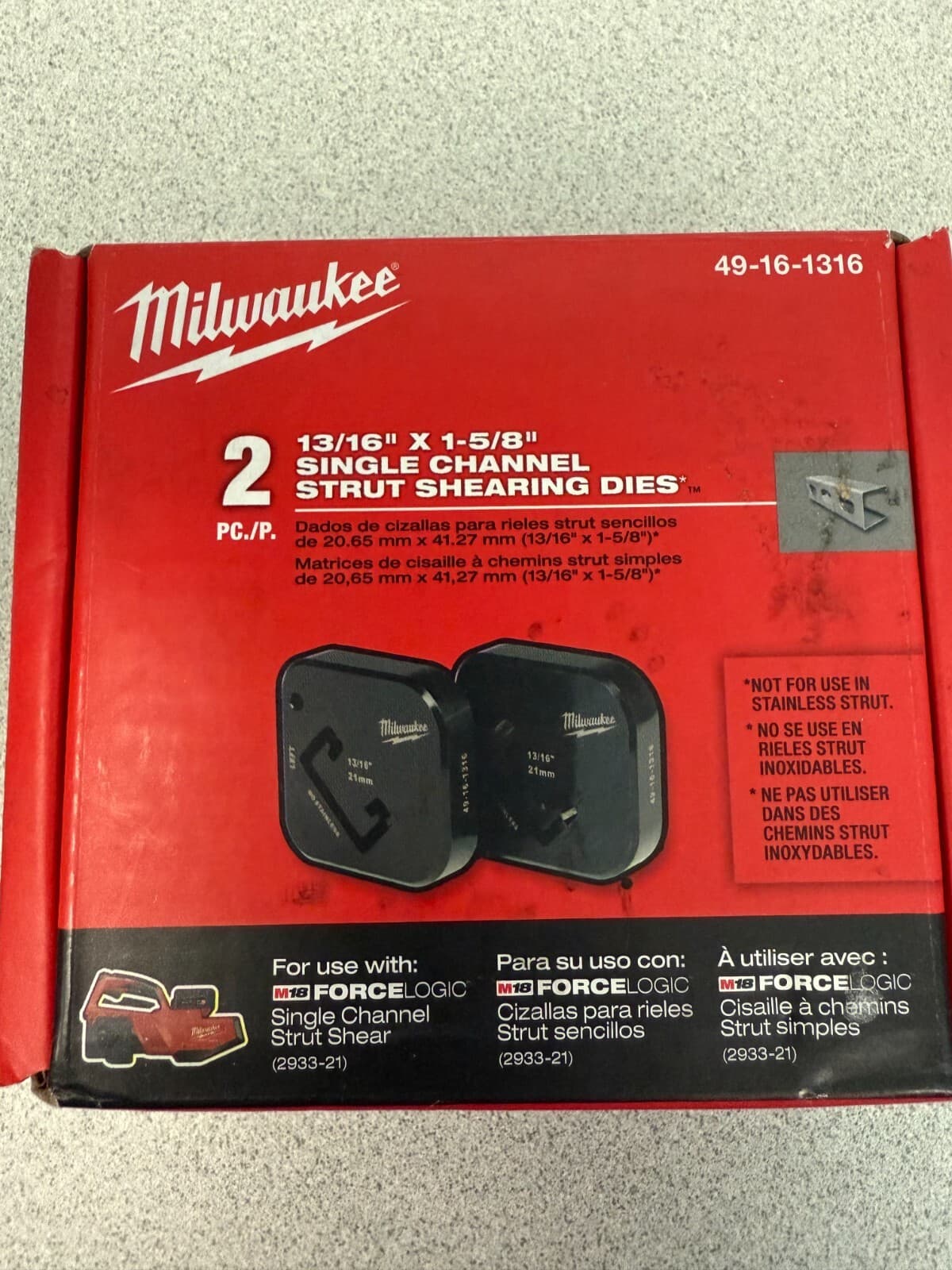 Milwaukee 13/16" x 1-5/8" Single Channel Strut Shearing Dies 2-Piece 49-16-1316