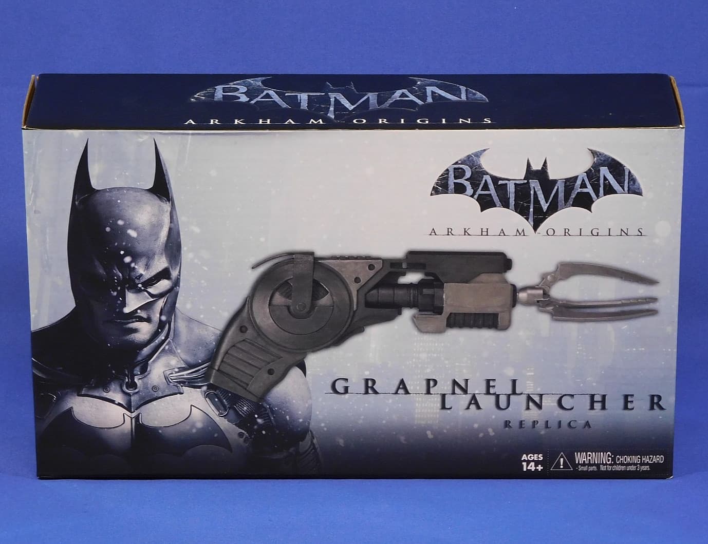 BATMAN ARKHAM ORIGINS NECA GRAPNEL LAUNCHER REPLICA