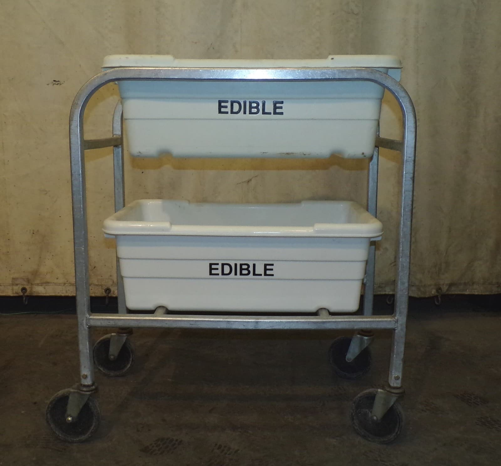 ALUMINUM NEW AGE INDS. 2 LUG CAPACITY DOLLY W/ 2 HANTOVER WHITE "EDIBLE" LUGS