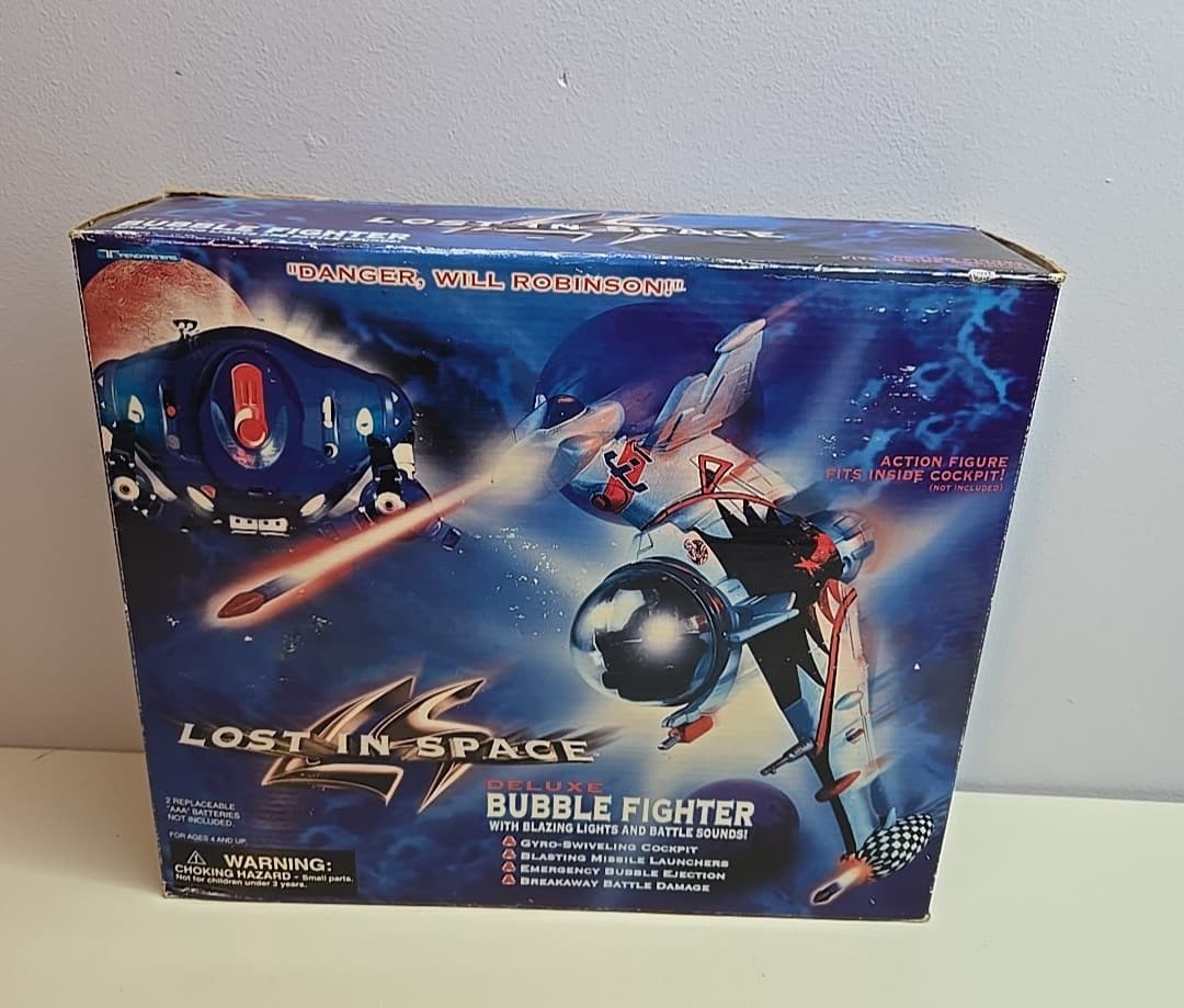 Lost In Space DeLuxe Bubble Fighter 1997 Trendmasters Item No. 31109