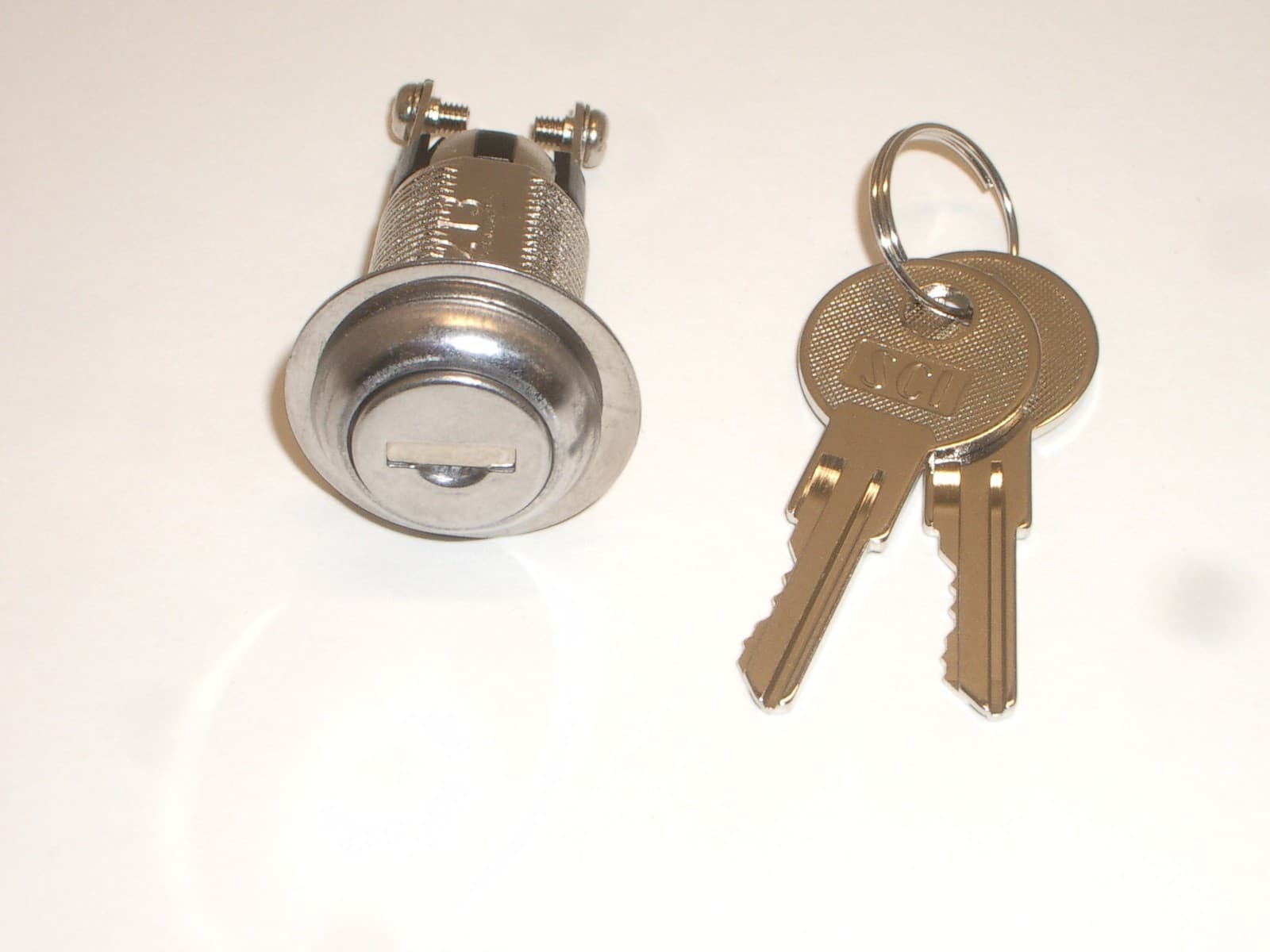 PHILMORE 30-1196 TUMBLER KEY LOCK SPST ON/OFF AC DC POWER SWITCH KEY#A2133