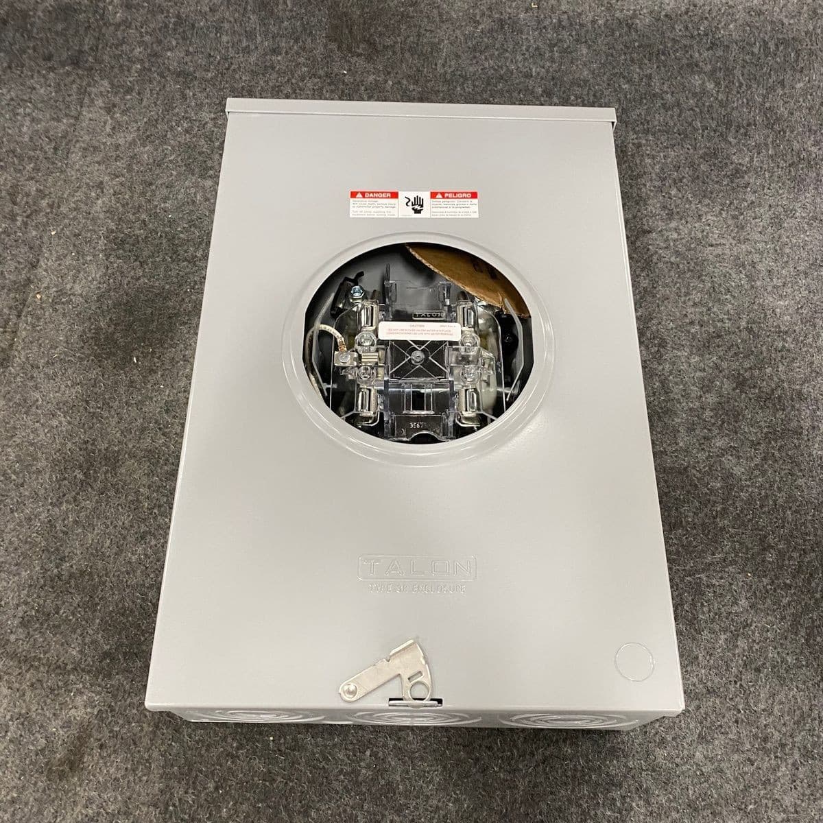 TALON 40405-02CO 200 Amp Ringless Meter Socket, 1 Phase, 5 Jaw *