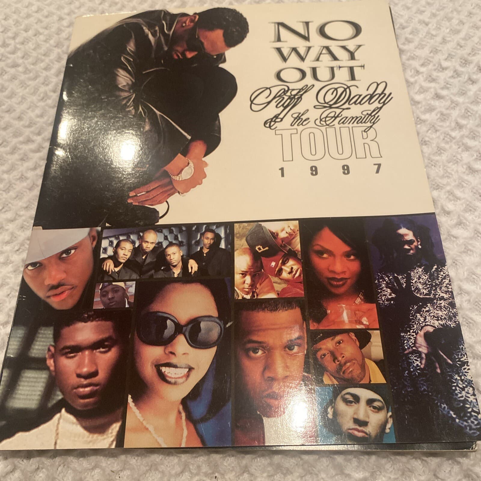 PUFF DADDY & THE FAMILY NO WAY OUT TOUR BOOK 1997 NOTORIOUS BIG JAY-Z DIDDY RARE