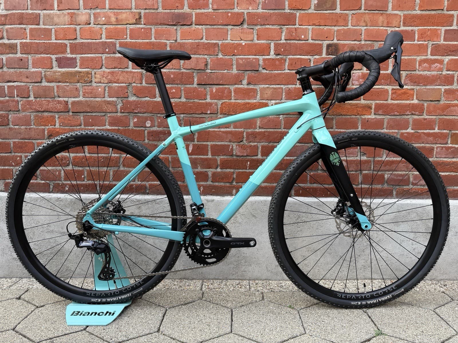 NEW! Bianchi Impulso Allroad Disc Gravel/Roadbike/Shimano GRX 2x11/Size 53