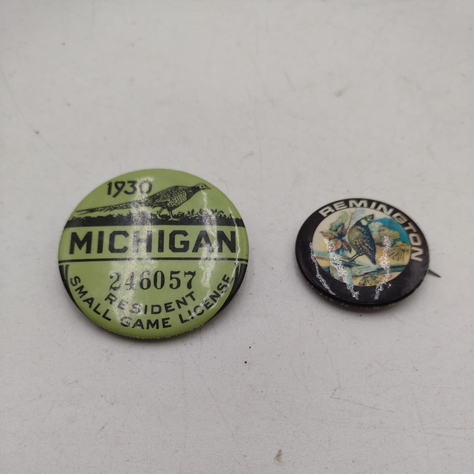 Small Game Hunting License Pinback With License In Back 1930s Remington Pinback