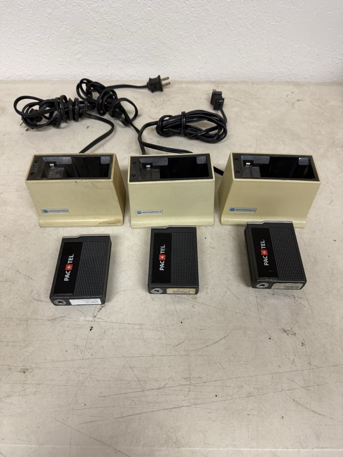 Motorola Spirit PAC TEL Tone & Voice Pager w/ Charger Vintage RARE